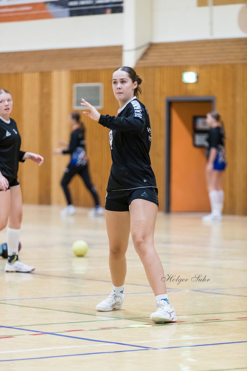 Bild 90 - wBJ TSV Ellerau - HSG Schue/We/Re : Ergebnis: 23:15